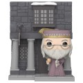 Фигурка Funko POP! Deluxe: Harry Potter: Hogsmeade Albus Dumbledore w/Hog's Head Inn 65646