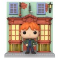 Фигурка Funko POP! Deluxe: Harry Potter: Diagon Alley Ron Weasley Quidditch Supplies Store (Exc) 58125