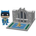 Фигурка Funko POP! Vinyl: Town: Batman 80th: Hall of Justice w/Batman 44469